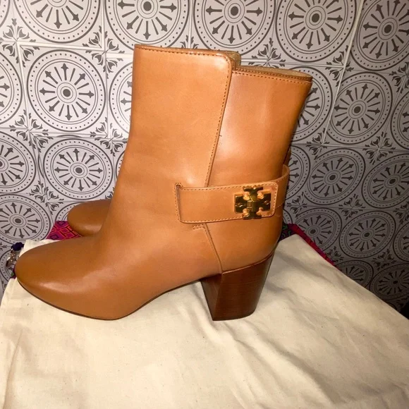 Tory Burch Kira 70mm Calf Leather Bootie Tan size 8.5 - Picture 5 of 16